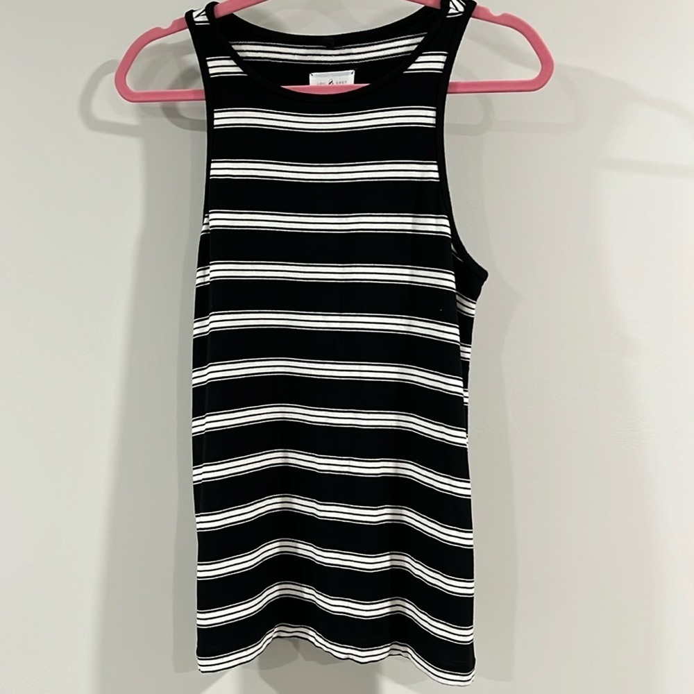 Lou and Grey - see measurements, black and white super soft tank